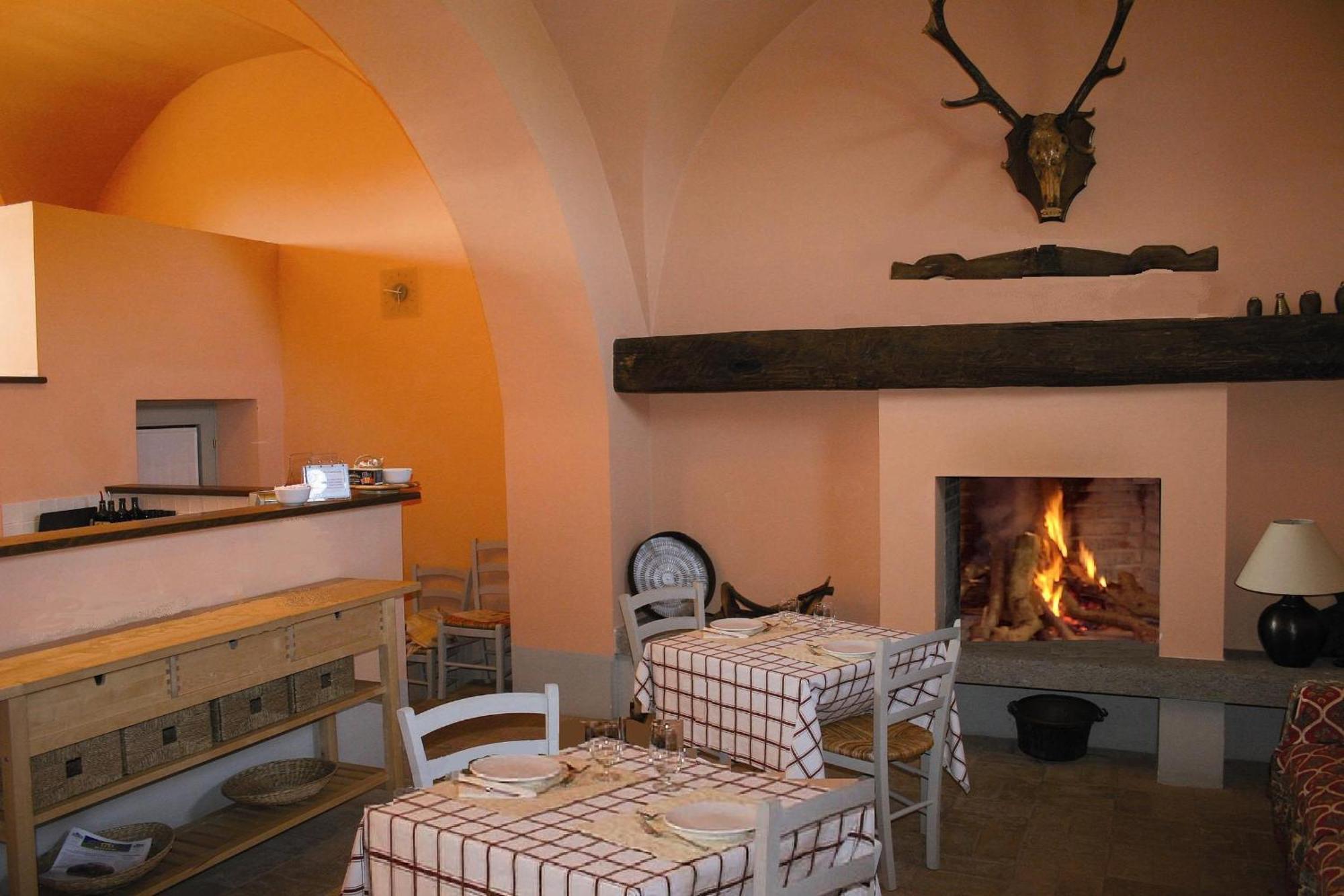 Agriturismo Casale Bonaparte Cellere ภายนอก รูปภาพ