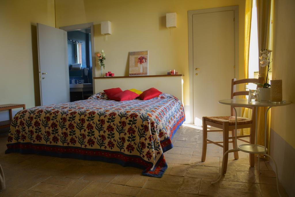 Agriturismo Casale Bonaparte Cellere ภายนอก รูปภาพ