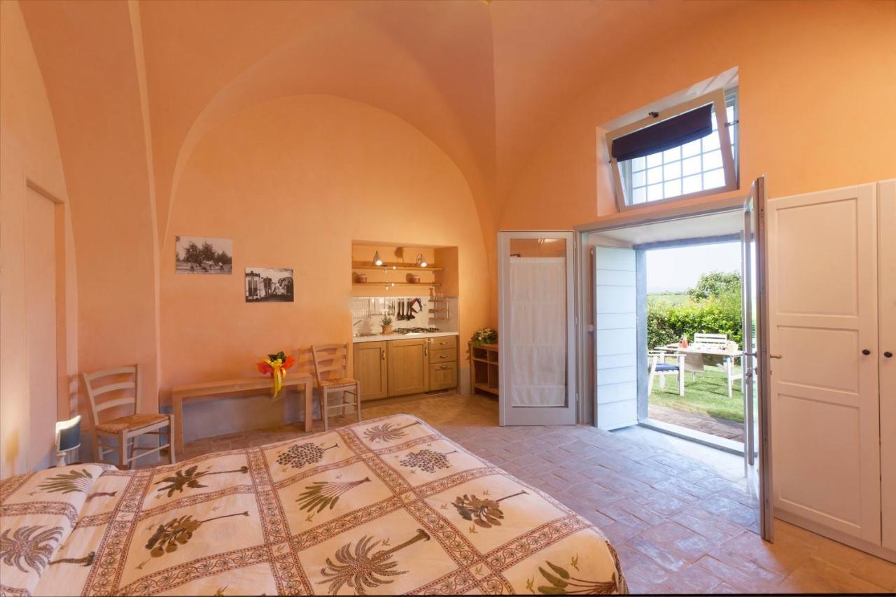 Agriturismo Casale Bonaparte Cellere ภายนอก รูปภาพ